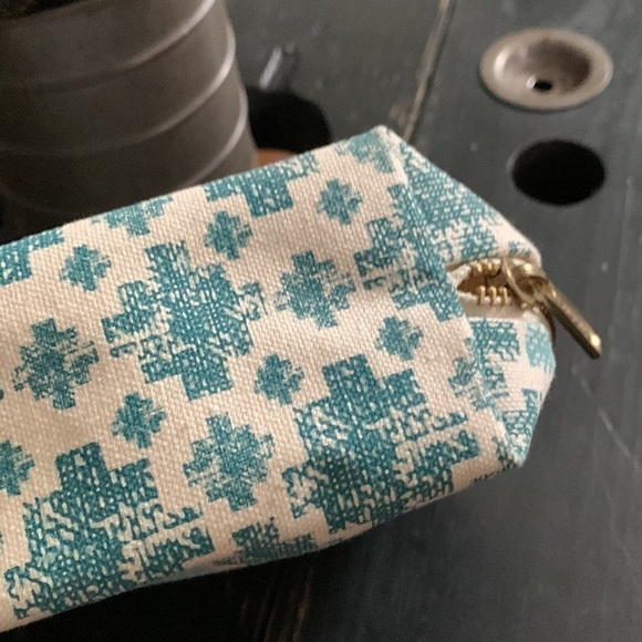 NWOT FEED 10 for Clarins Cosmetic Pouch - Picture 8 of 12